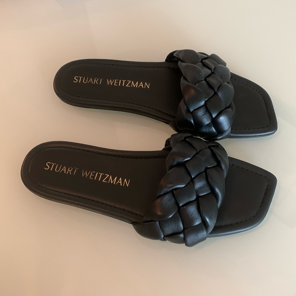 Stuart Weitzman size 9.5 black braida flat sandals.